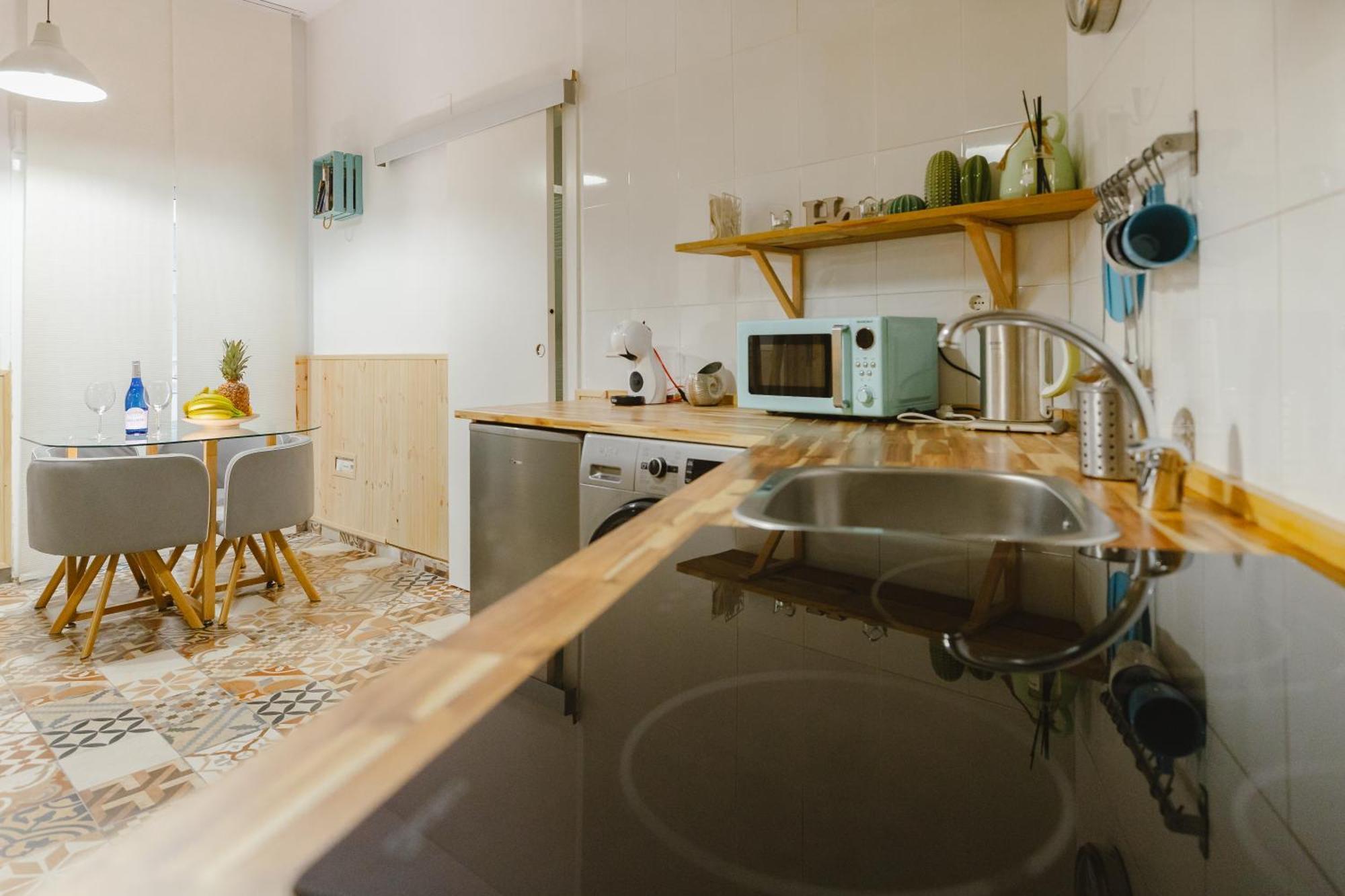 Letsmalaga - Lovely Studio In Malaga Centre Luaran gambar