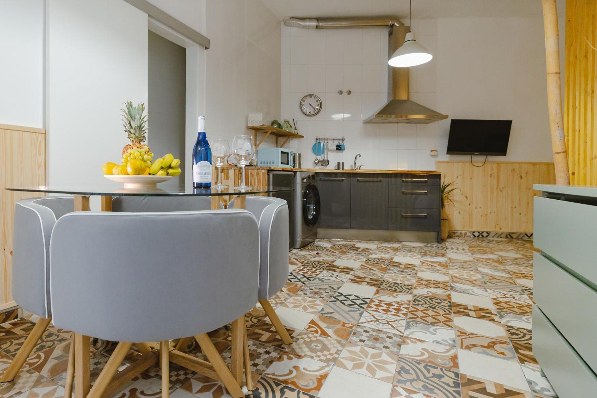 Letsmalaga - Lovely Studio In Malaga Centre Luaran gambar